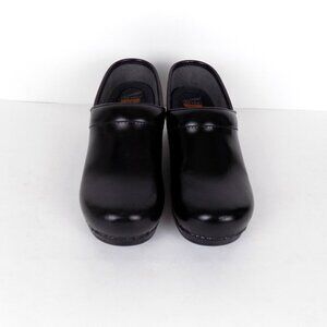 Dansko XP Professional Clogs Size EU 39 US 8.5 Leather Black